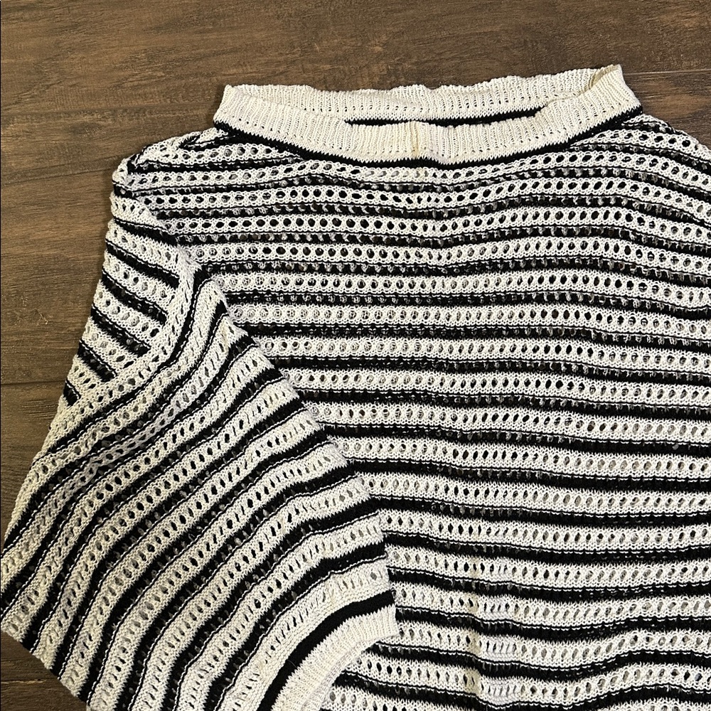 Eleven Six Sweater - Picture 4 of 6